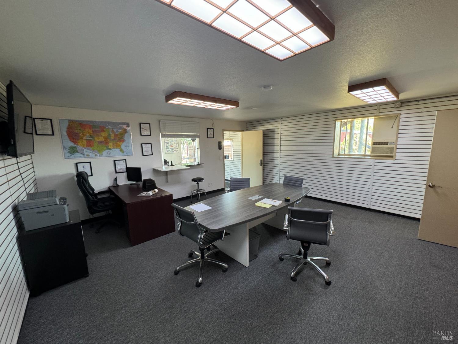 3753 Santa Rosa Avenue, Unit B Santa Rosa, CA 95407 - Photo 24 of 34 a living room with furniture
