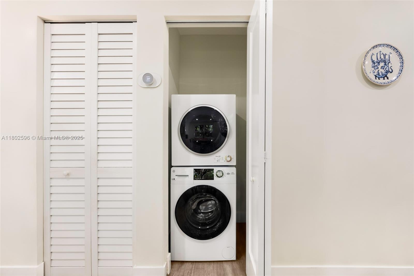 2478 Inagua Avenue Coconut Grove, FL 33133 - Photo 28 of 40 a view of washer and dryer