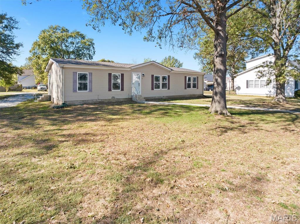 113 North Oak Street Hoffman, IL 62250 - Photo 2 of 26