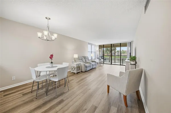 $214,999 | 6524 Coral Lake Drive, Unit 212, Margate, FL 33063