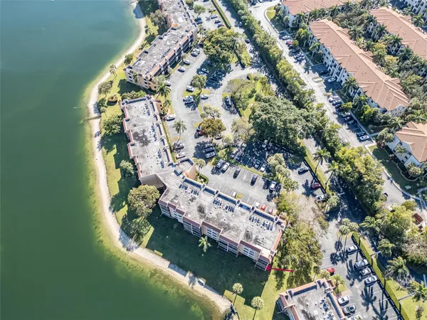 $214,999 | 6524 Coral Lake Drive, Unit 212, Margate, FL 33063