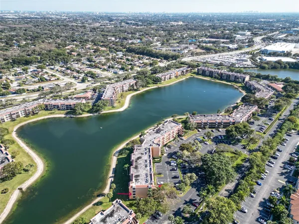 $214,999 | 6524 Coral Lake Drive, Unit 212, Margate, FL 33063