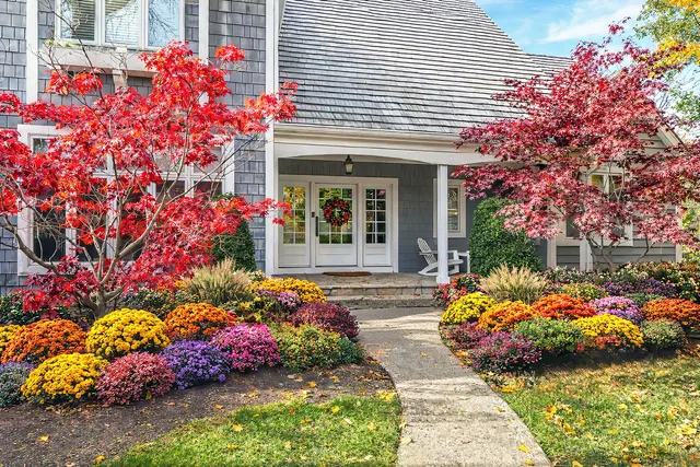 $1,949,500 | 530 Oak Knoll Drive, Lake Forest, IL 60045