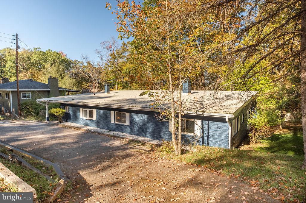 1321 Marsh Hill Road McHenry, MD 21541 - Photo 2 of 42 front view of house with a yard