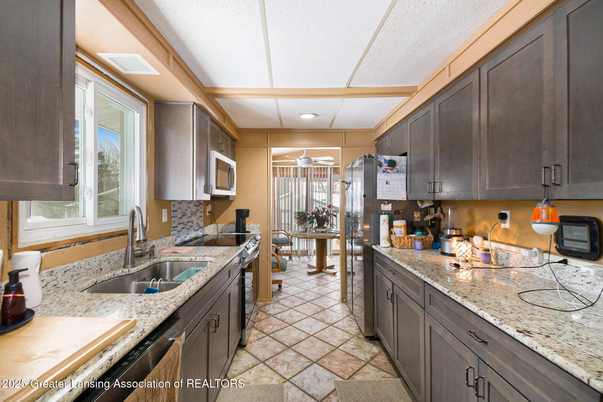 18065 Gregory Road Gregory, MI 48137 - Photo 6 of 35 Kitchen