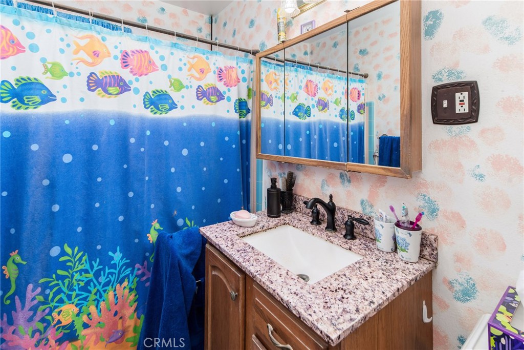 296 Southern Road El Cajon, CA 92020 - Photo 13 of 23