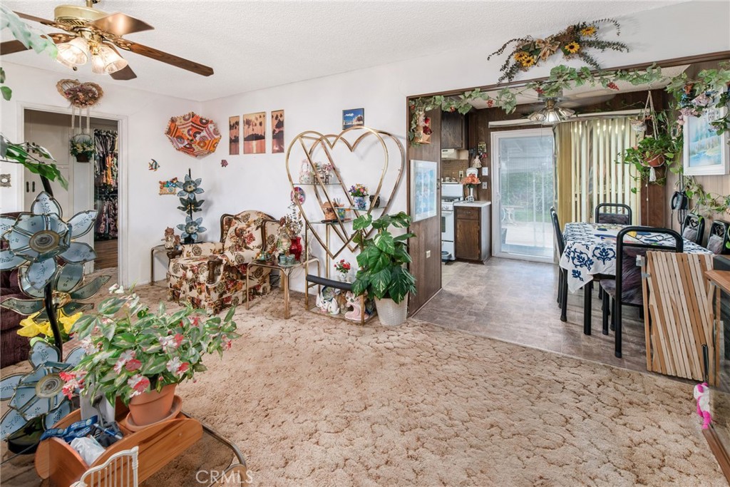 296 Southern Road El Cajon, CA 92020 - Photo 6 of 23