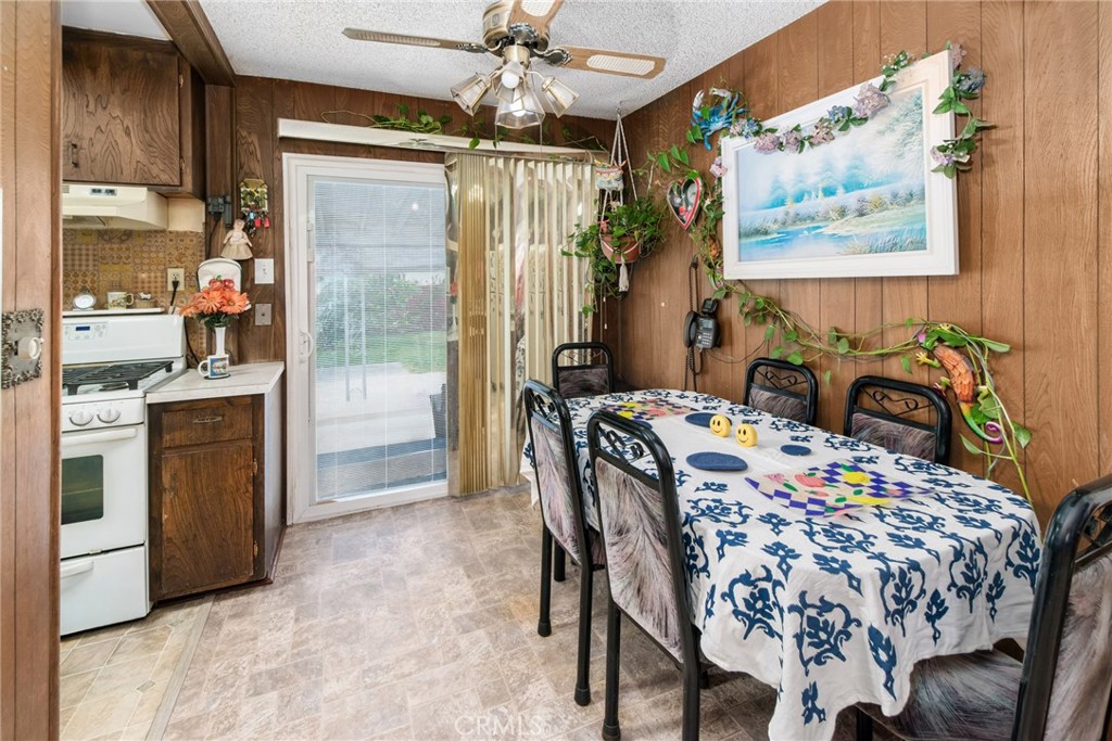 296 Southern Road El Cajon, CA 92020 - Photo 8 of 23