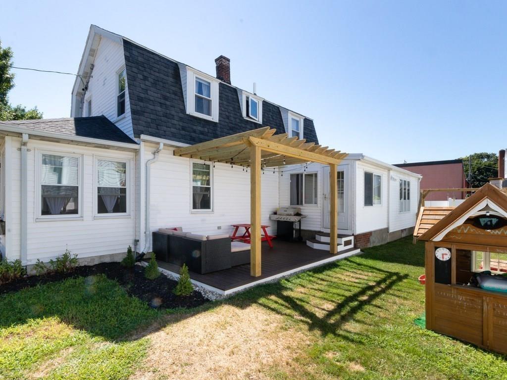 87 Pelican Road Quincy, MA 02169 - Photo 35 of 40 Gallery Image 35