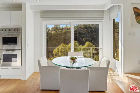 $2,998,000 | 1433 Summitridge Drive, Beverly Hills, CA 90210