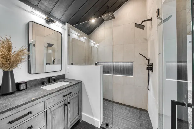 $1,795,000 | W2530 Krueger Road, Geneva, WI 53147