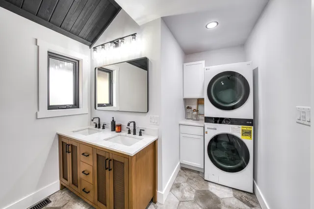 $1,795,000 | W2530 Krueger Road, Geneva, WI 53147