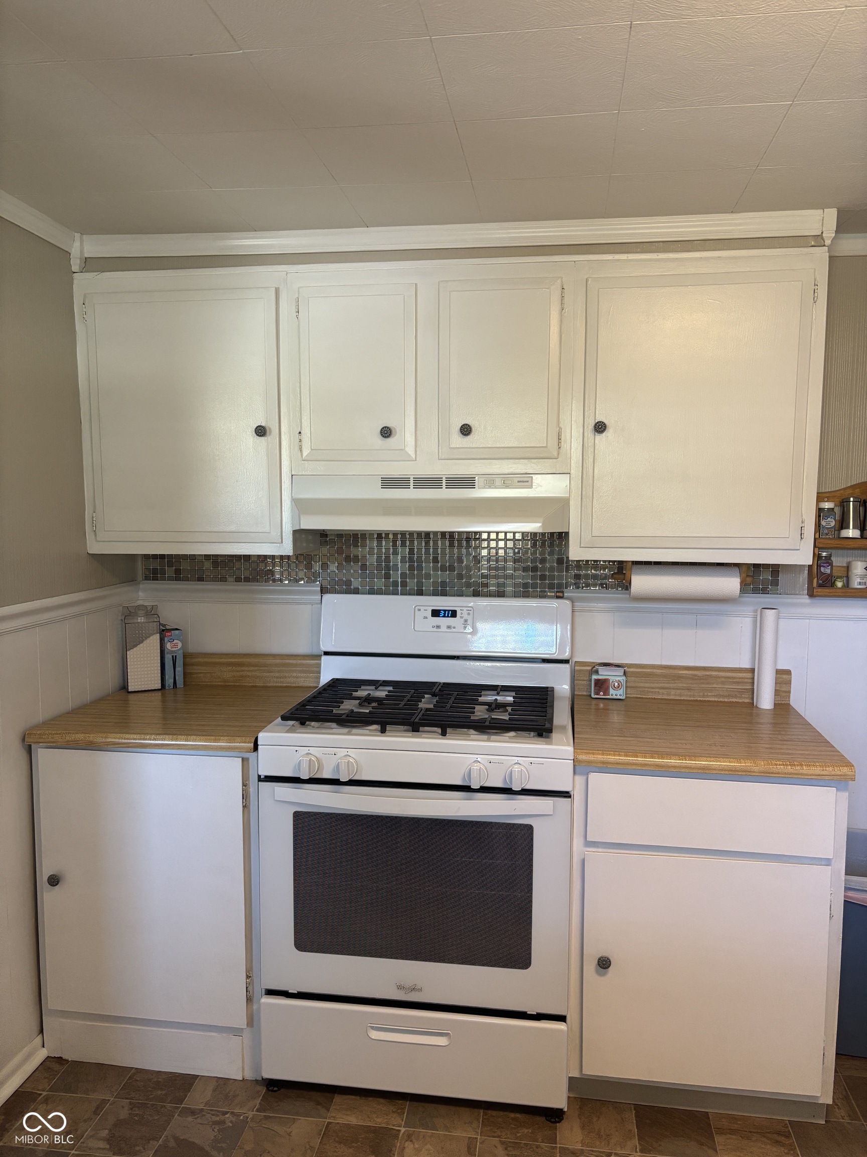 181 West 550 South Columbus, IN 47201 - Photo 11 of 21