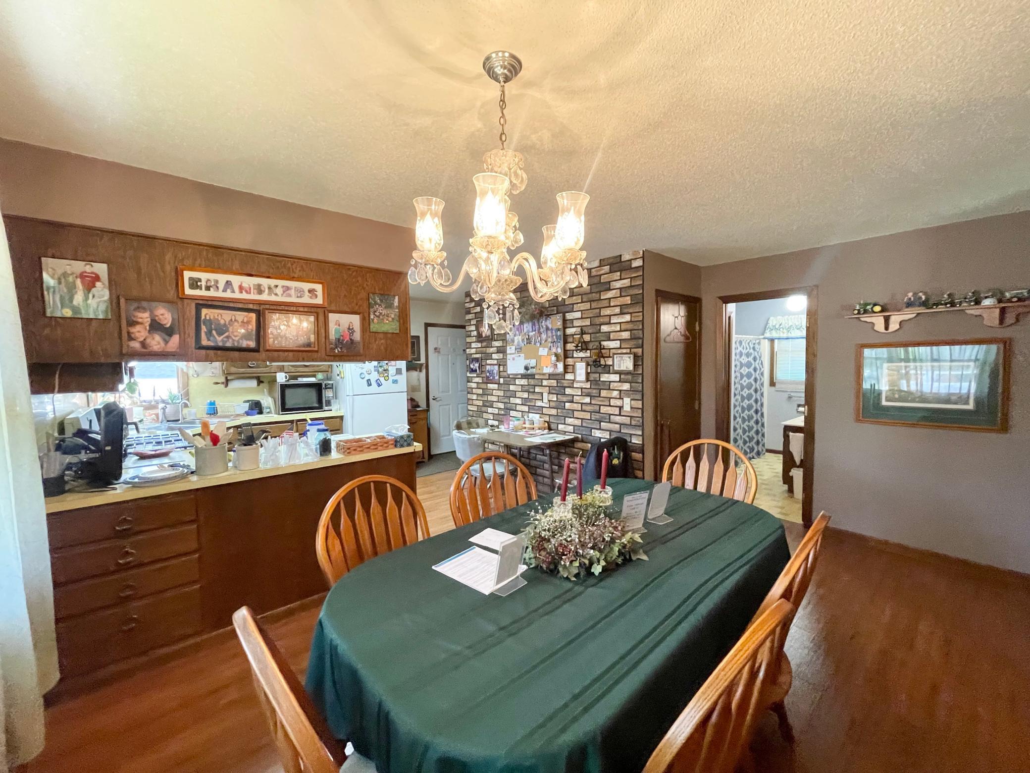 115 West Lincoln Street Springfield, MN 56087 - Photo 10 of 39