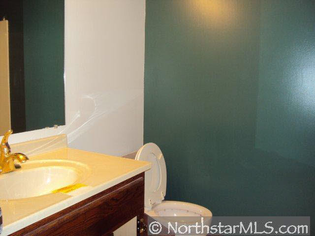 4740 Hayward Road North Oakdale, MN 55128 - Photo 6 of 10 Gallery Image 6