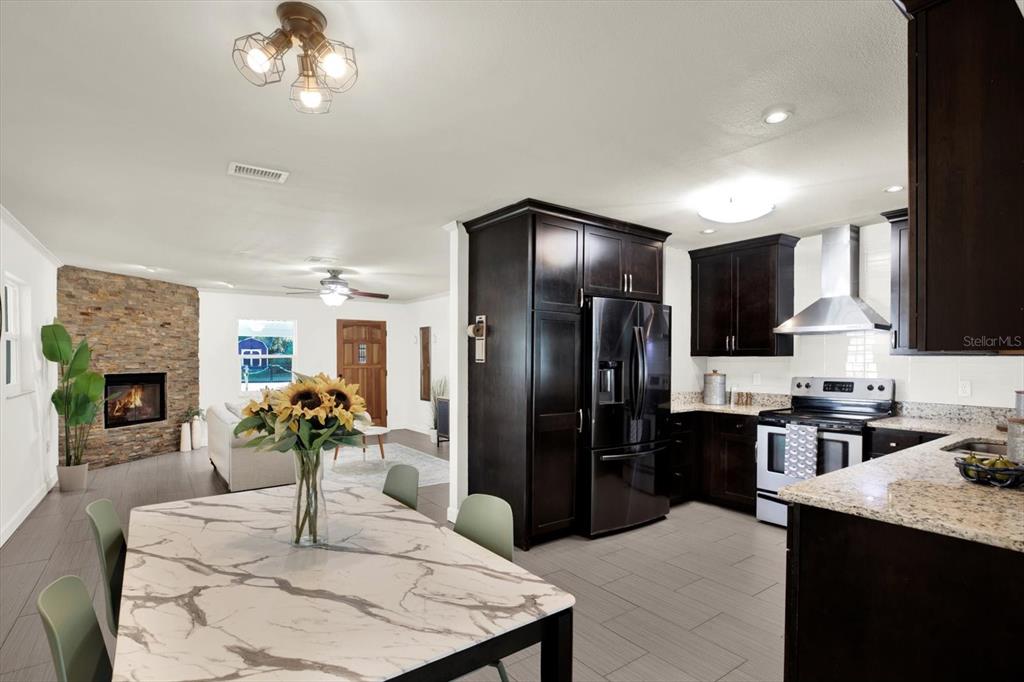 18302 Oakdale Road Odessa, FL 33556 - Photo 14 of 34