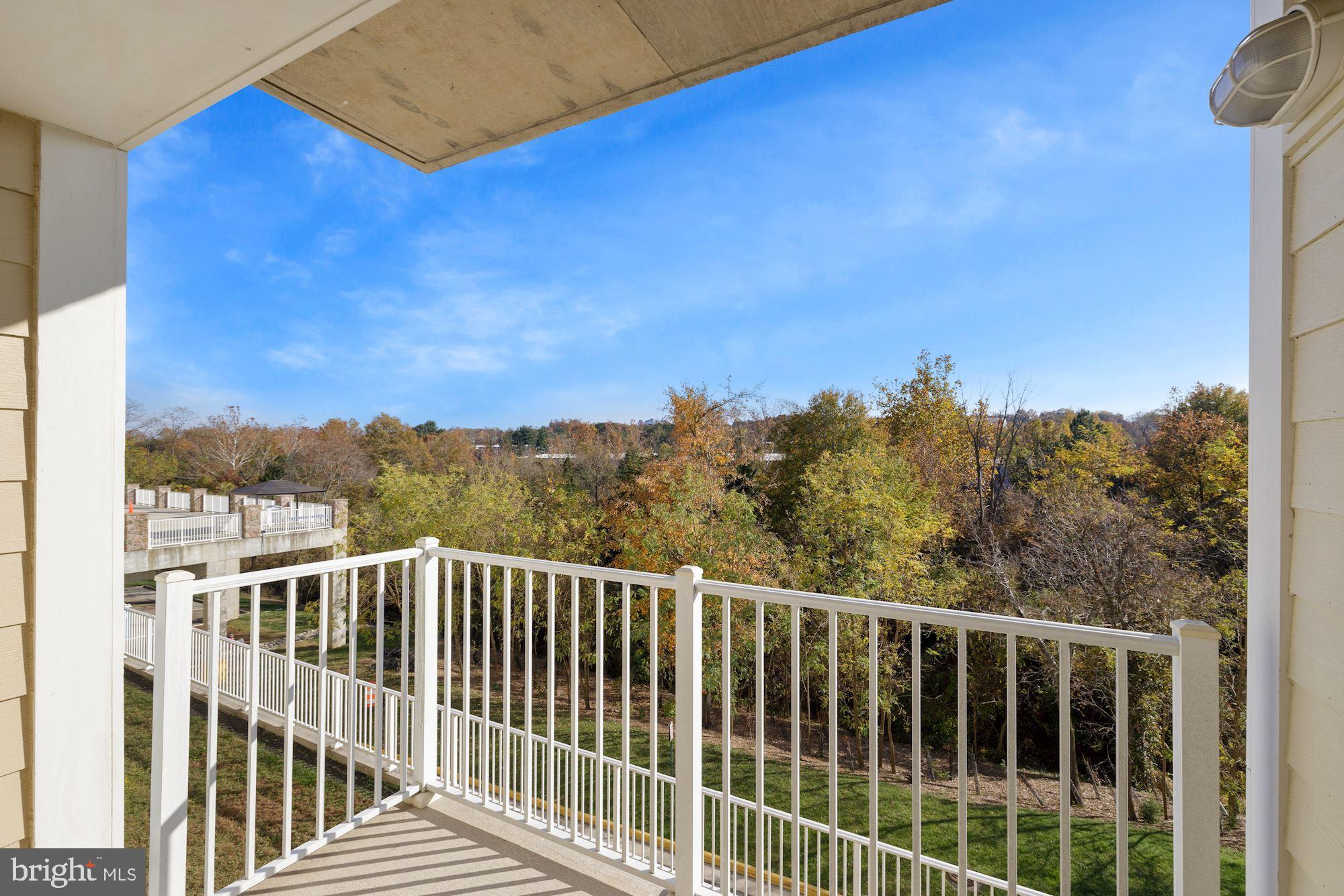 6301 Edsall Road, Unit 209 Alexandria, VA 22312 - Photo 6 of 46