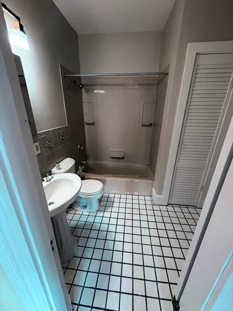 $4,100 | 258 Shawmut Avenue, Unit 9, Boston, MA 02118