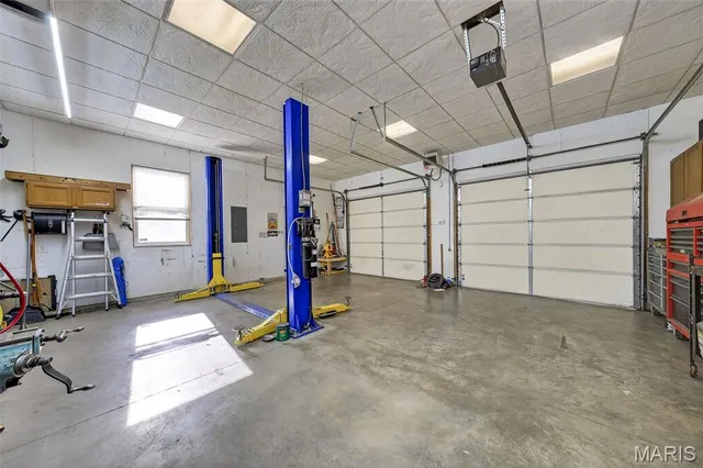 $365,000 | 804 Meyer Road, Wentzville, MO 63385