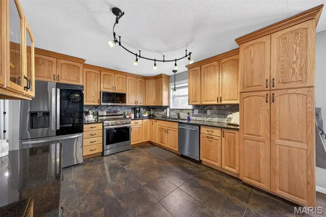 $365,000 | 804 Meyer Road, Wentzville, MO 63385