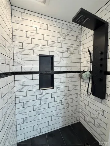 $365,000 | 804 Meyer Road, Wentzville, MO 63385