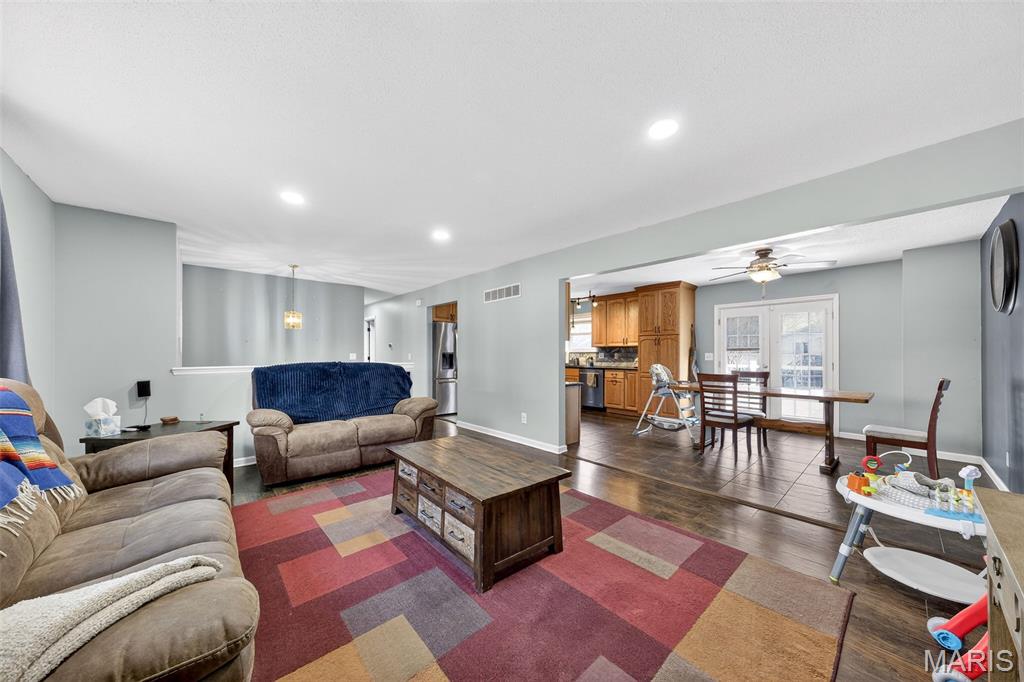 804 Meyer Road Wentzville, MO 63385 - Photo 9 of 73