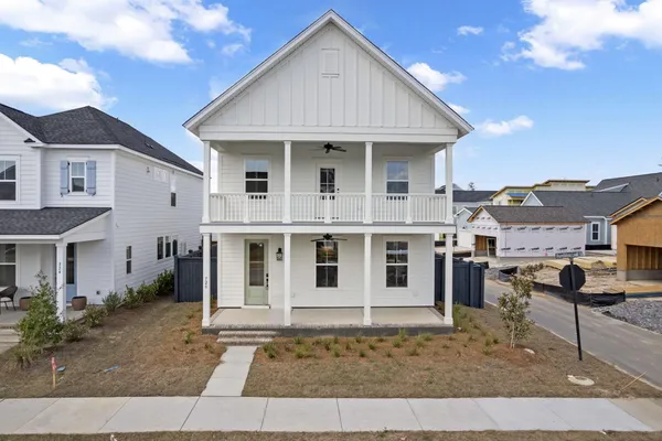 $549,900 | 726 Rumbling Leaf Lane, Unit 1486, Summerville, SC 29486