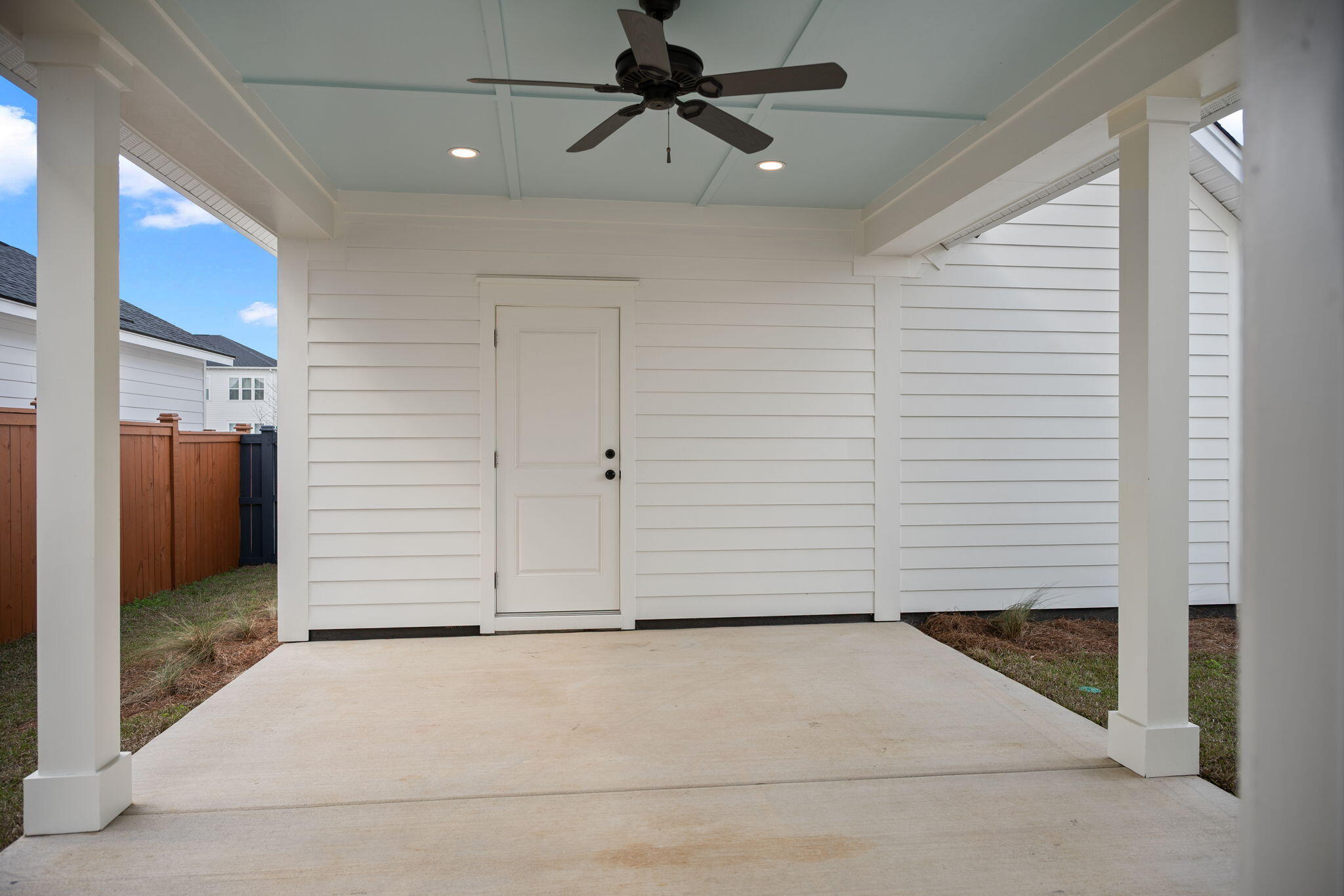726 Rumbling Leaf Lane, Unit 1486 Summerville, SC 29486 - Photo 32 of 40 Breezeway/Patio
