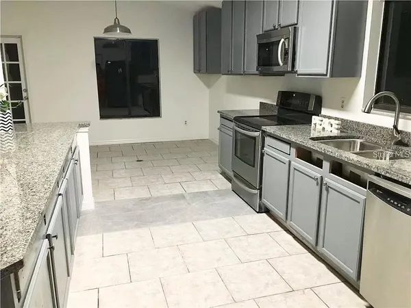 $2,000 | 5419 Stirrup Way, Orlando, FL 32810