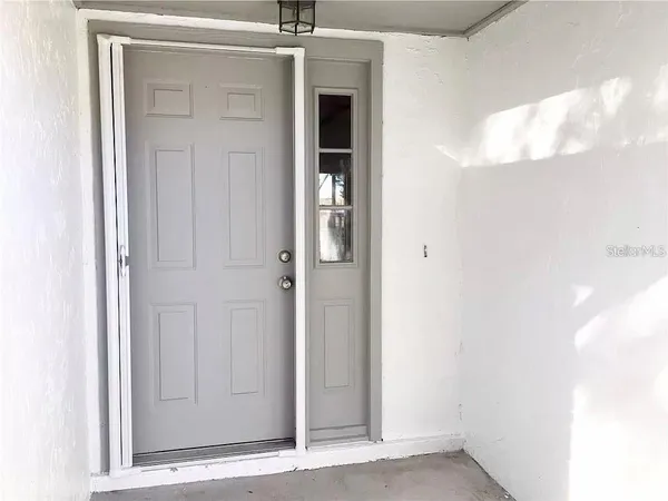 $2,000 | 5419 Stirrup Way, Orlando, FL 32810