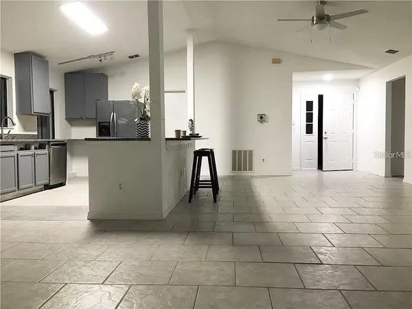 $2,000 | 5419 Stirrup Way, Orlando, FL 32810