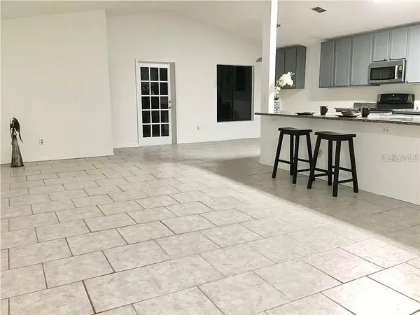 $2,000 | 5419 Stirrup Way, Orlando, FL 32810