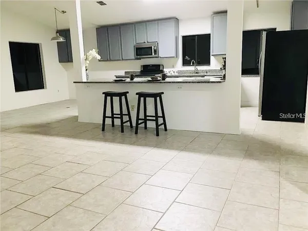 $2,000 | 5419 Stirrup Way, Orlando, FL 32810