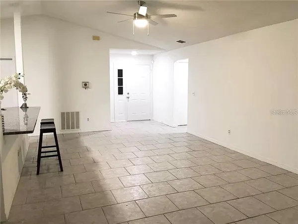 $2,000 | 5419 Stirrup Way, Orlando, FL 32810