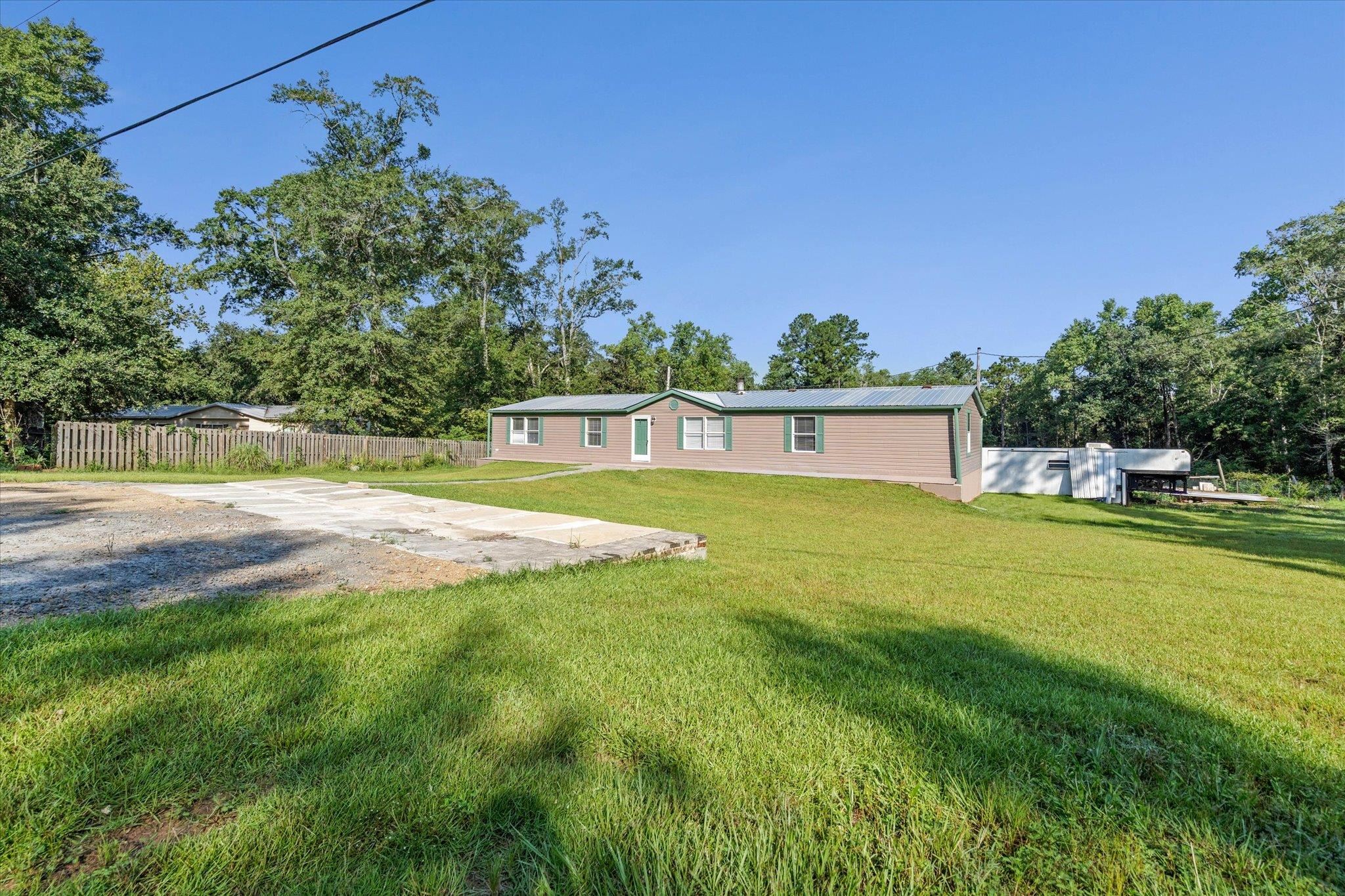 20897 Oak Ridge Drive Robertsdale, AL 36567 - Photo 20 of 22 Yard