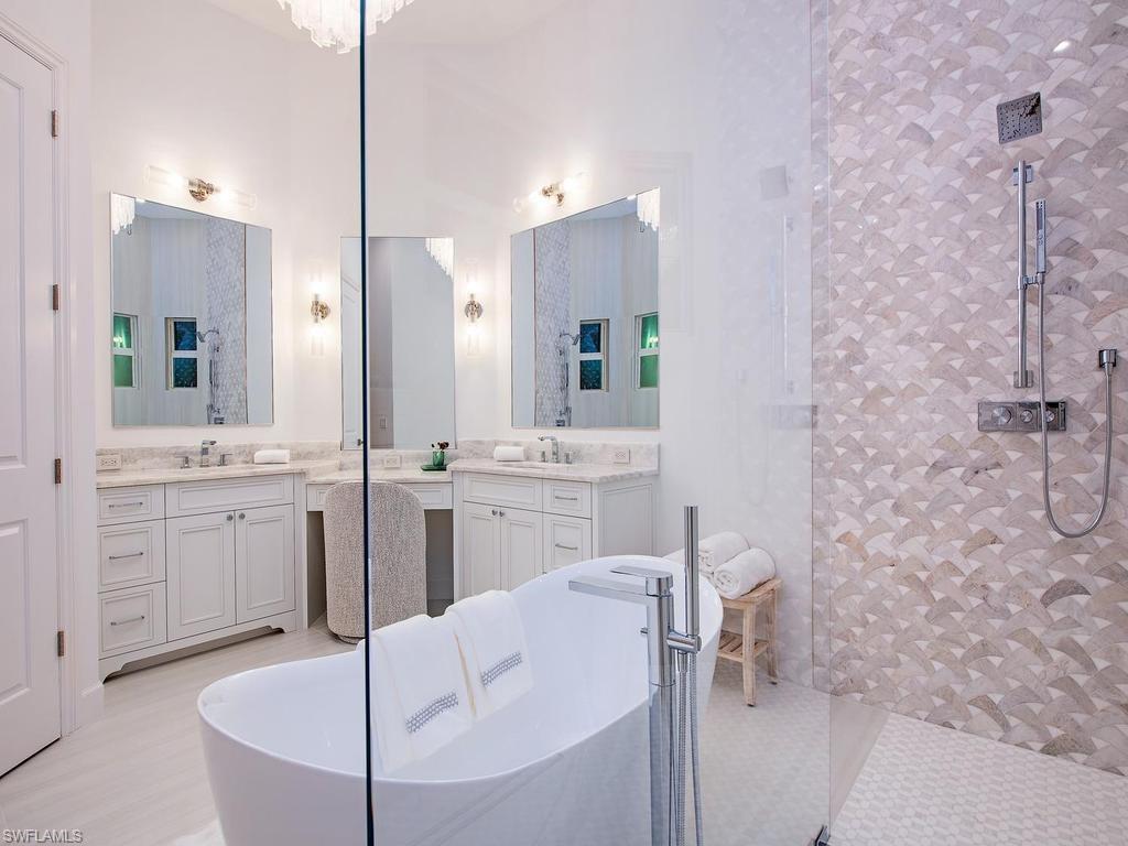 2363 Crayton Road Naples, FL 34103 - Photo 23 of 30