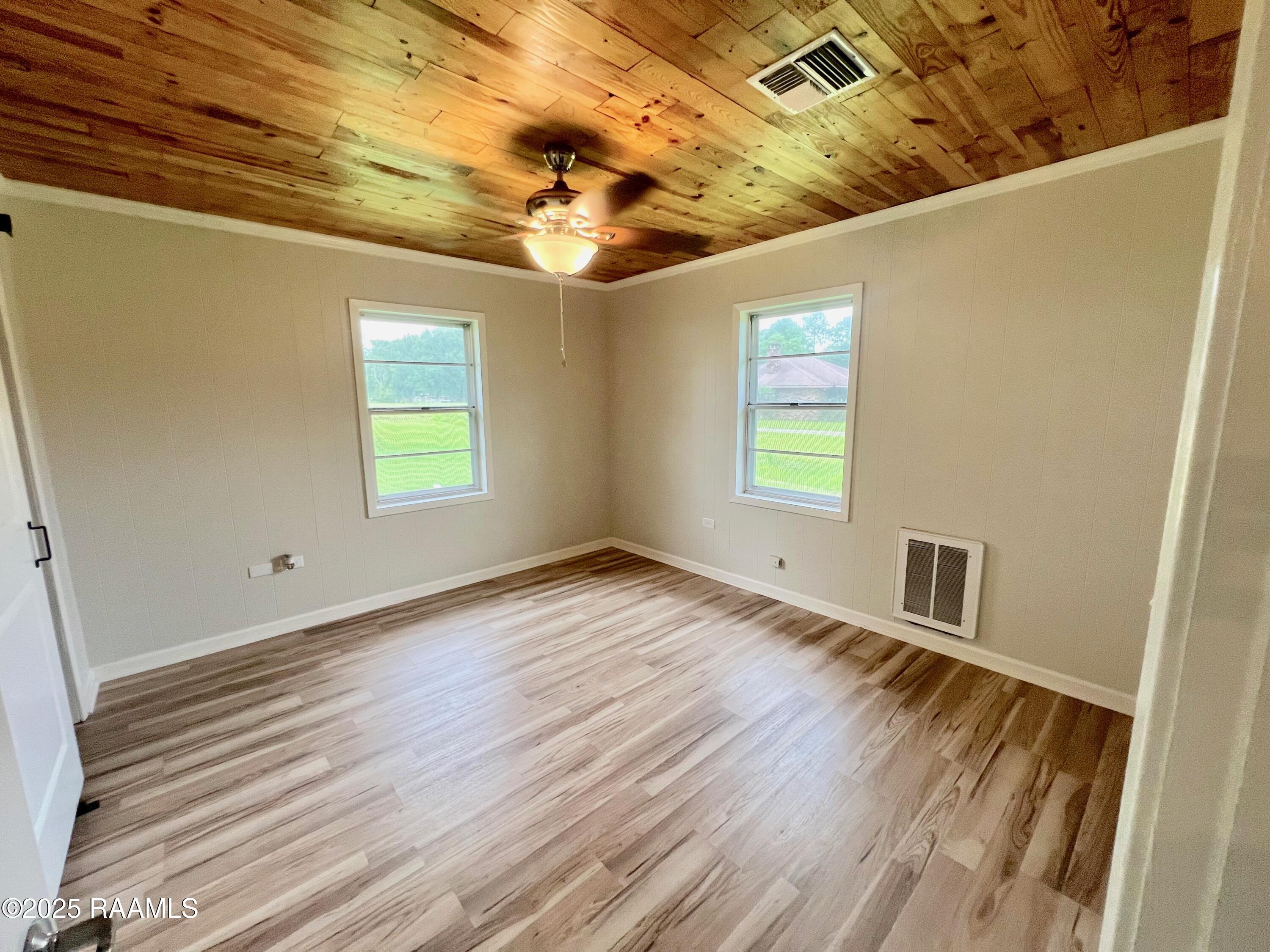 5501 Northside Road New Iberia, LA 70563 - Photo 31 of 49 primary bedroom