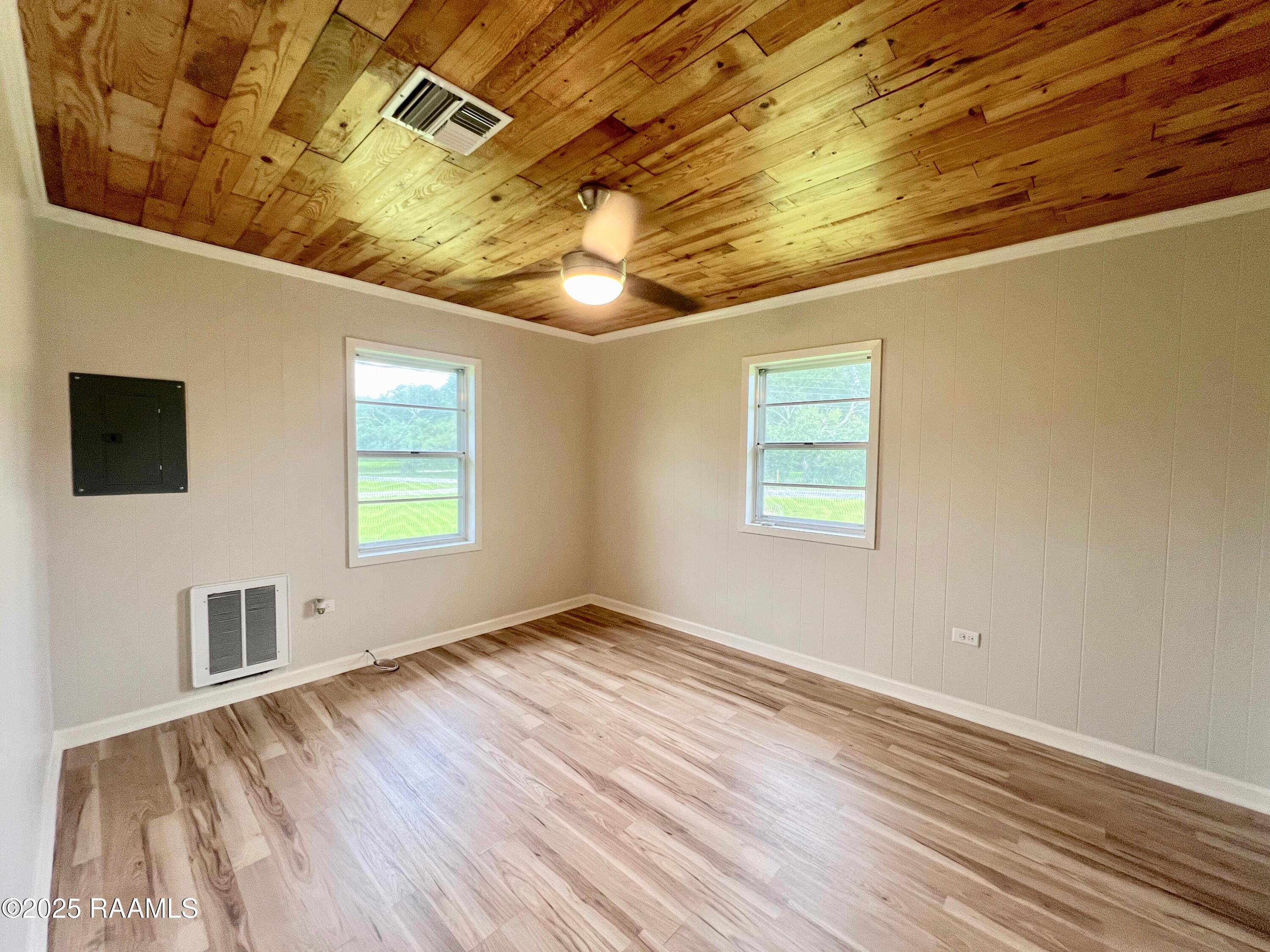 5501 Northside Road New Iberia, LA 70563 - Photo 44 of 49 3rd bedroom