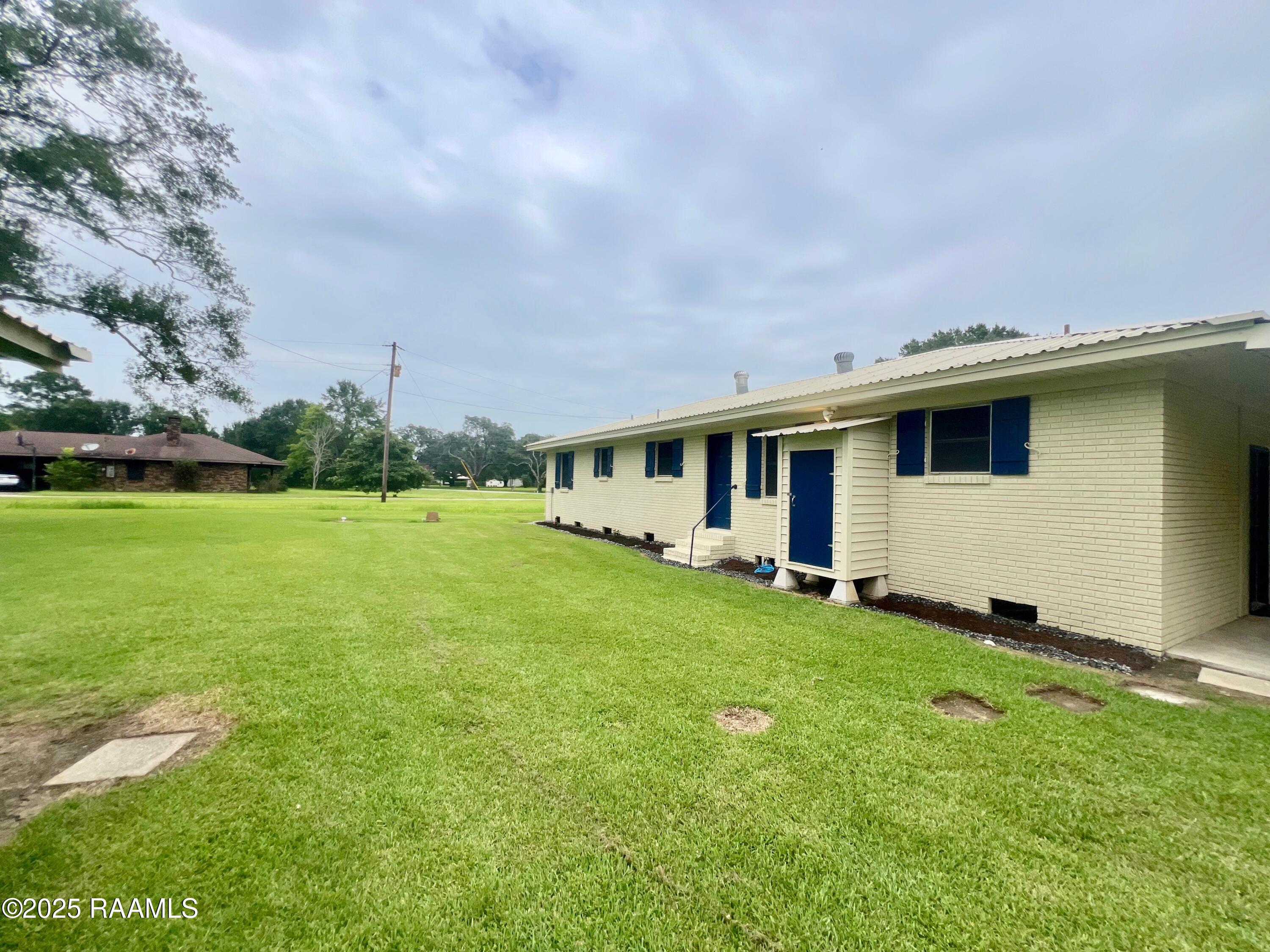 5501 Northside Road New Iberia, LA 70563 - Photo 5 of 49 back