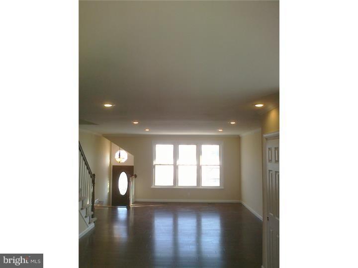 10800 Calera Road Philadelphia, PA 19154 - Photo 10 of 16 Gallery Image 10