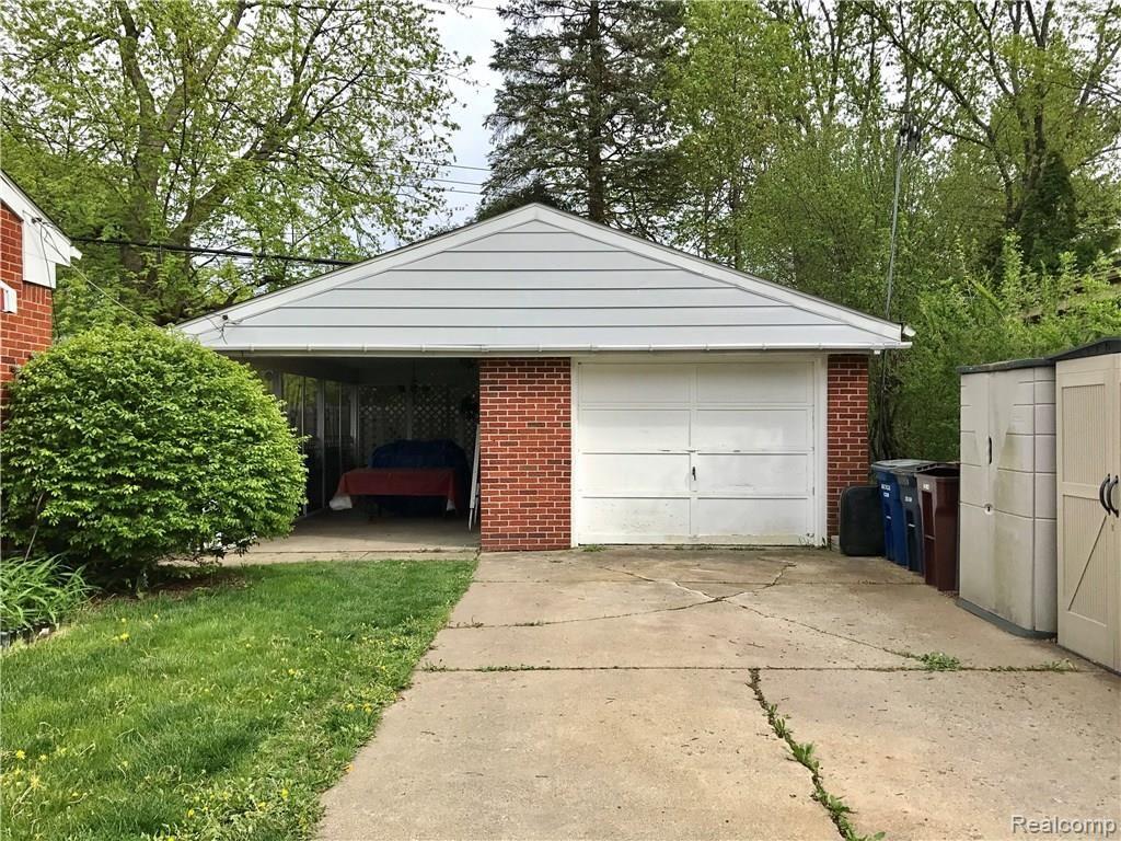 2119 Manchester Road Ann Arbor, MI 48104 - Photo 25 of 26 IMG_5999.JPG