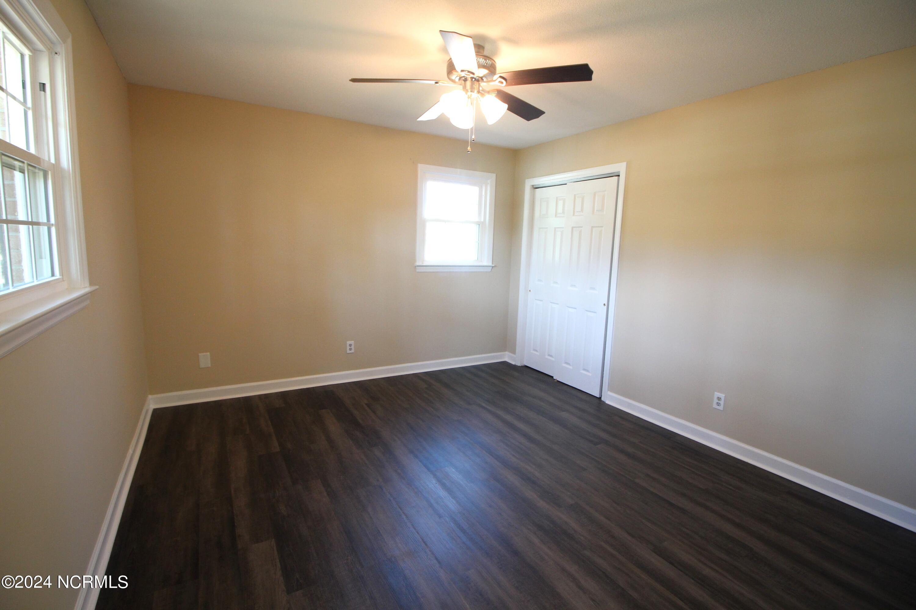 700 River Road Trent Woods, NC 28562 - Photo 31 of 46 Master Bedroom