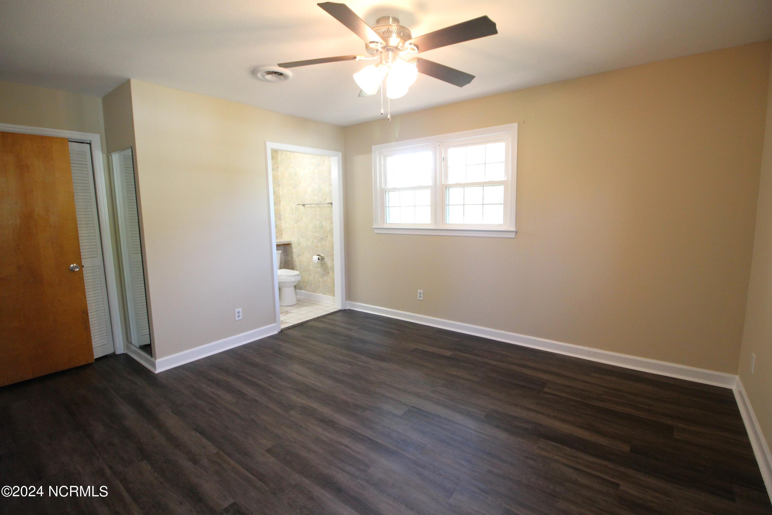 700 River Road Trent Woods, NC 28562 - Photo 32 of 46 Master Bedroom