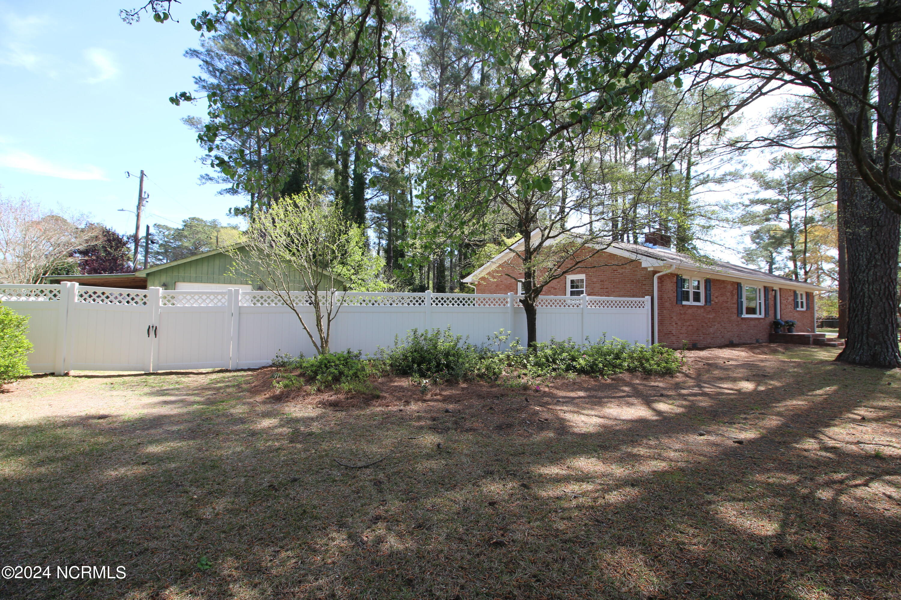 700 River Road Trent Woods, NC 28562 - Photo 37 of 46 62