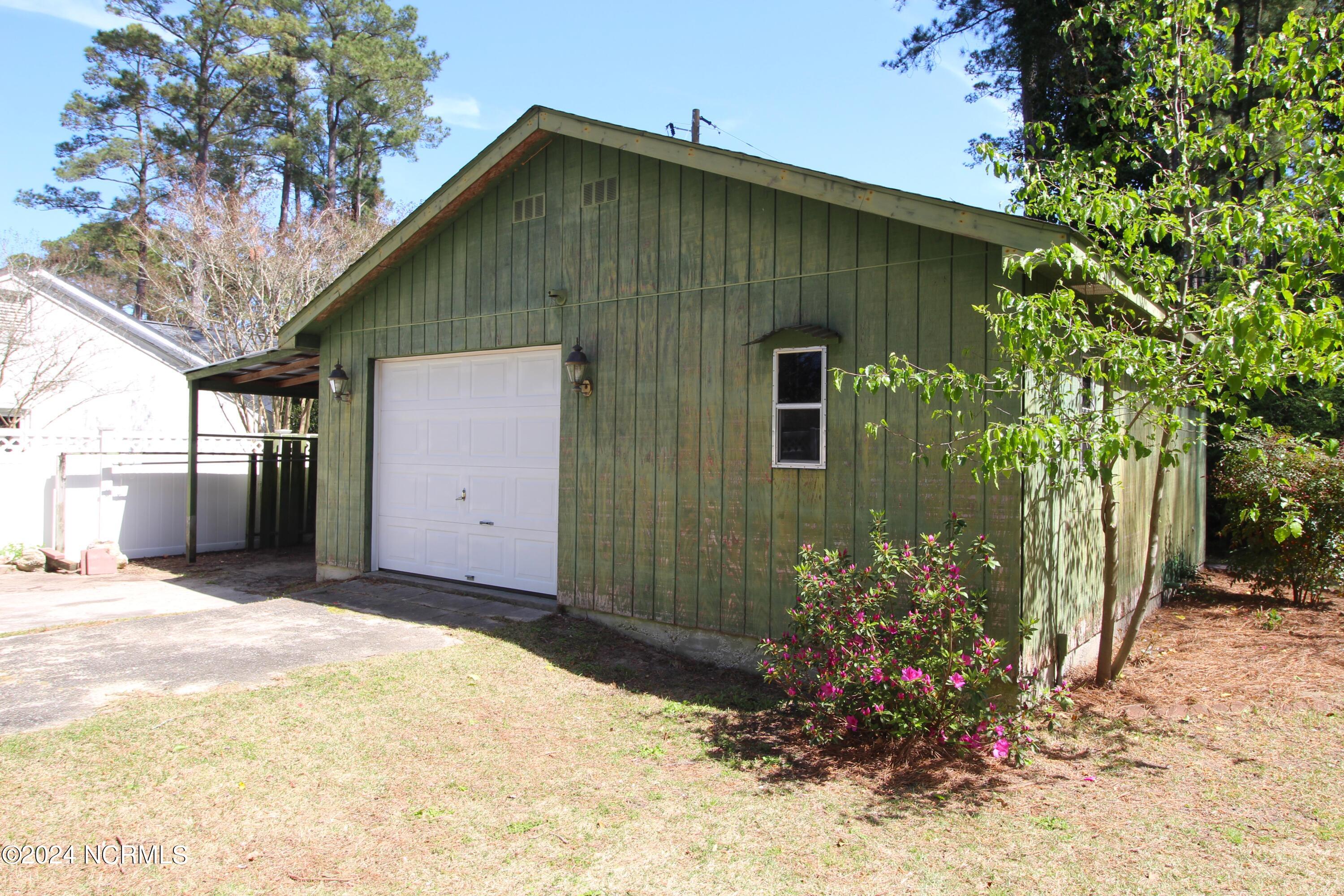 700 River Road Trent Woods, NC 28562 - Photo 41 of 46 Garage/Workshop