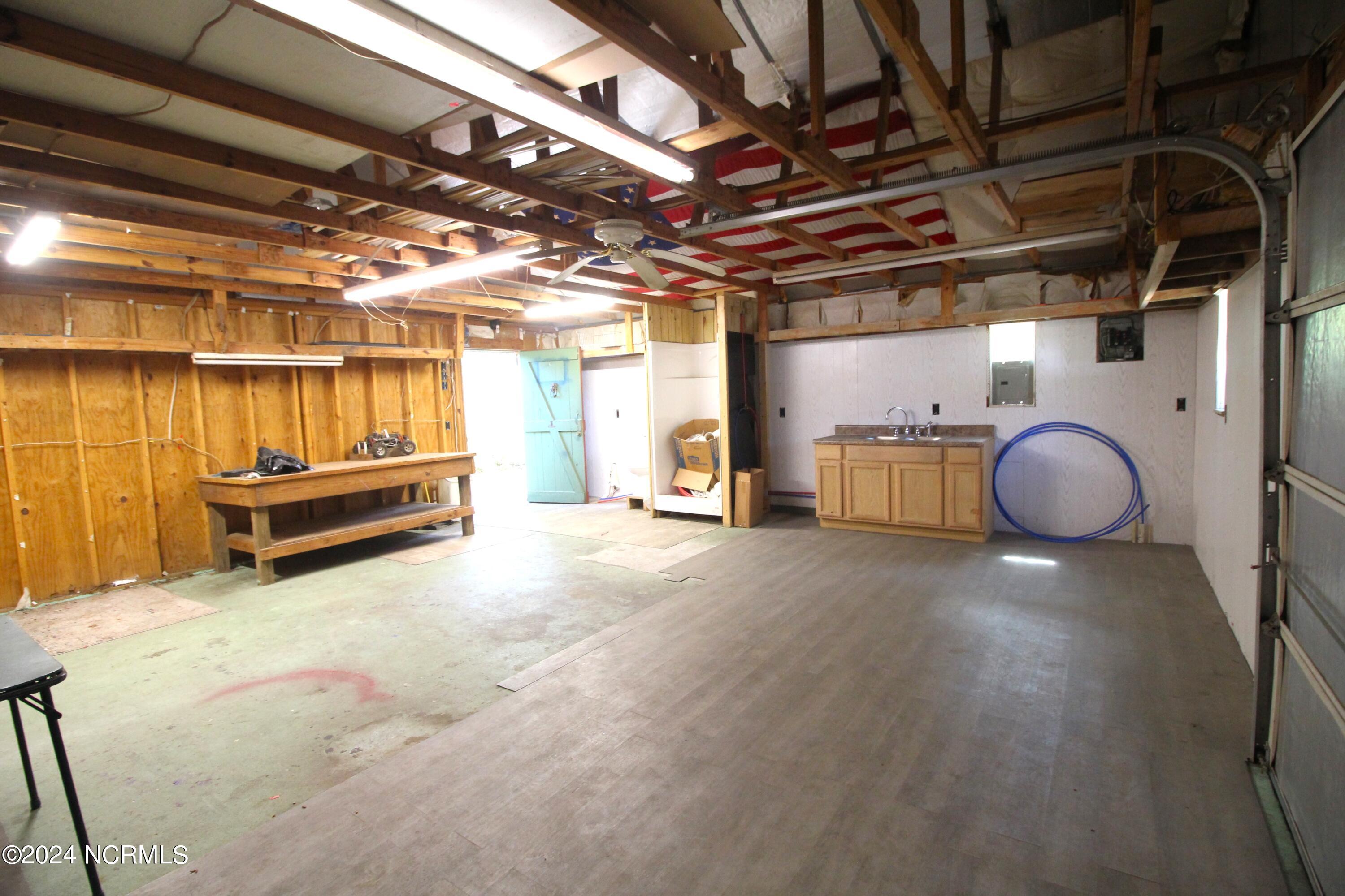 700 River Road Trent Woods, NC 28562 - Photo 43 of 46 Garage/Workshop