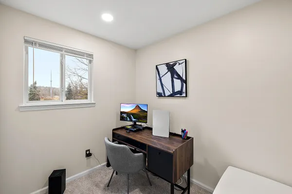 $429,333 | 53111 Pine Creek Drive, Chesterfield, MI 48047