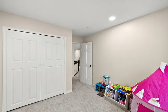 $429,333 | 53111 Pine Creek Drive, New Baltimore, MI 48047