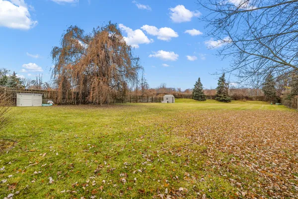 $429,333 | 53111 Pine Creek Drive, Chesterfield, MI 48047