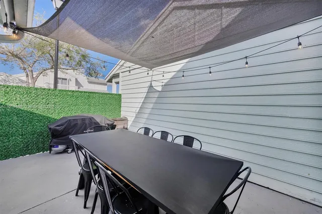 $2,400 | 13713 Southwest 149th Cir Lane, Unit 455, Miami, FL 33186